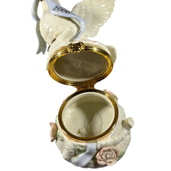 Lenox 2000 Dove Trinket treasure Box Floral Design millenium of peace incl charm - Picture 5 of 10